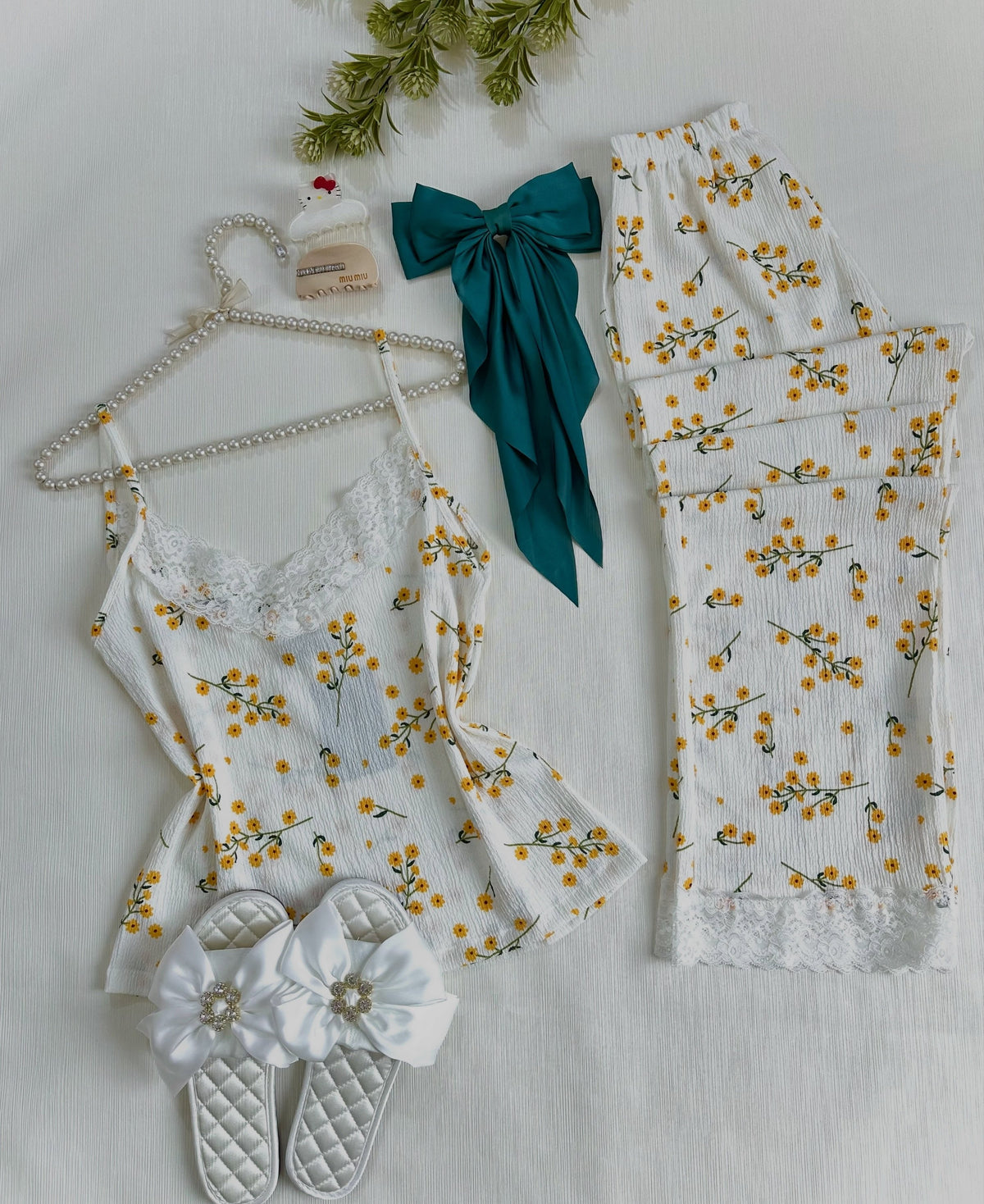 NO1282 women's floral lace camisole pajama set wholesale - image 1